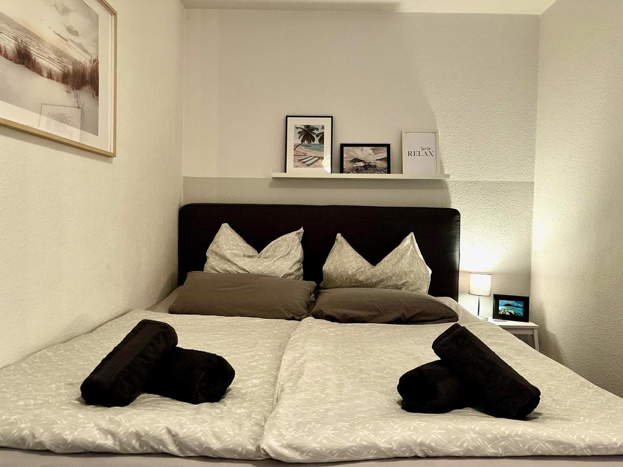Geraeumiges 2R City-Apartment Uninaehe Mit Tv Streaming, Terrasse Magdeburg Dış mekan fotoğraf